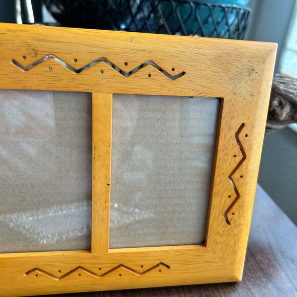 Vintage Fetco Hand Crafted Blonde Wood Photo Frame Holds 2 4x6 - Picture 3 of 7